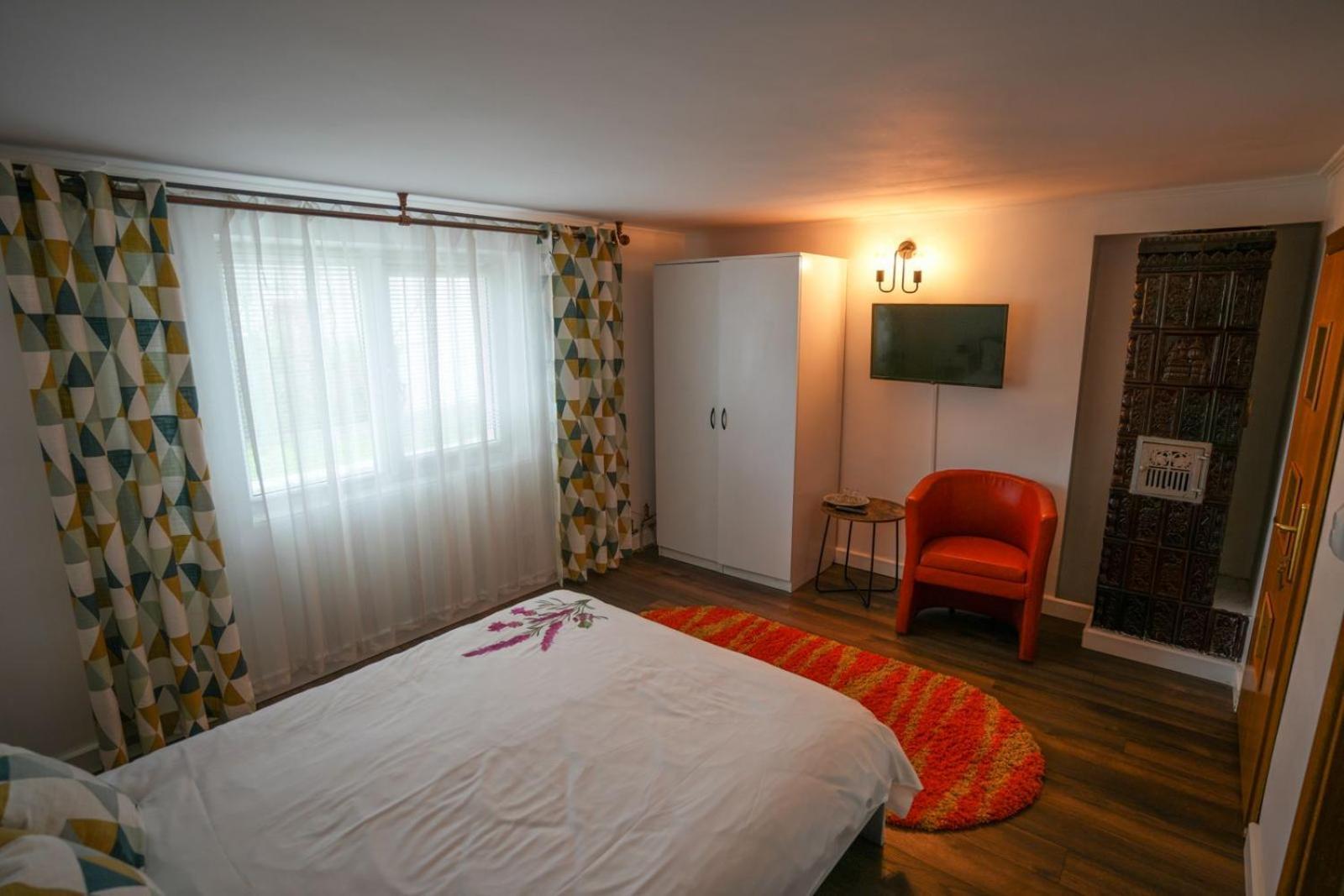 Vila Passiflora Dragoslavele Екстериор снимка
